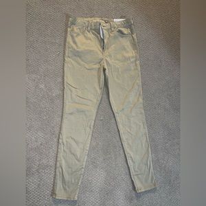 American Eagle Hi-Rise Super Stretch Khaki Jegging. Size 10, Regular Length.